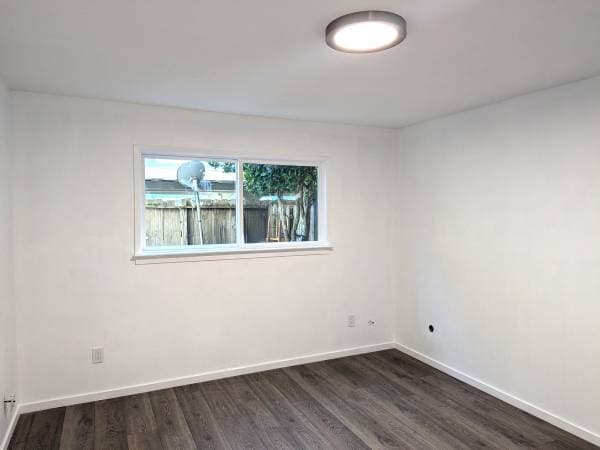 2BR/1BA Apartment on Herbert Street 6 · Santa Rosa photo 2