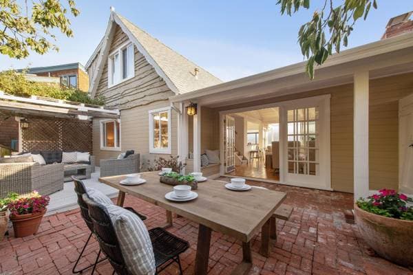 4BR/3BA Apartment on Joyce Way · Mill Valley photo 3