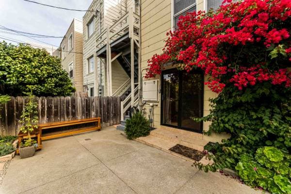 0BR/1BA Apartment · San Francisco photo 1