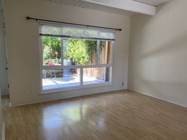1BR/1BA Apartment on Higdon Ave. · Mountain View photo 2