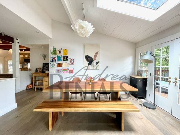 3BR/3BA Apartment · Oakland photo 3