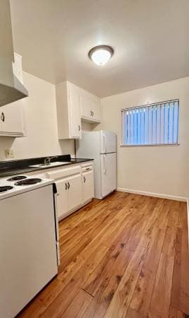$1695.00 - Upstairs Studio Available Now In San Jose Near 280/87 Freeways! photo 4