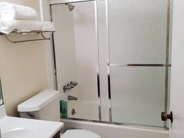 590 Baker Street, San Francisco, CA 94117 photo 3