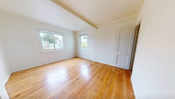 1BR/1BA Townhouse on Gonzalez · San Francisco photo 2