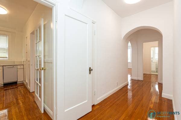 1945 Broadway, San Francisco, CA 94109 photo 1