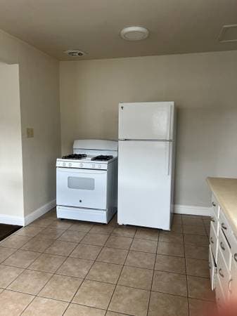 2BR/2BA Apartment · San Leandro photo 4