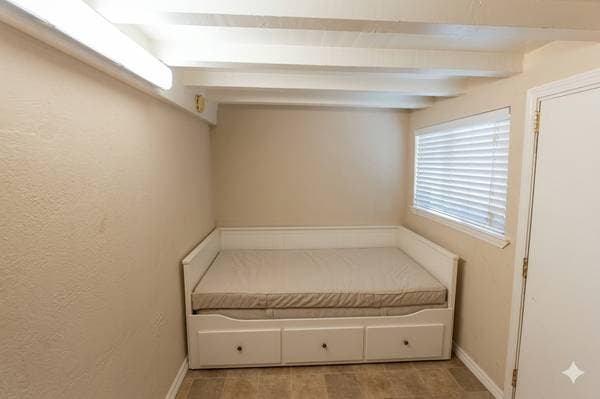 0BR/1BA Apartment · Richmond photo 3