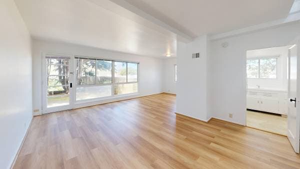 2BR/1BA Apartment on Serrano Drive · San Francisco photo 1