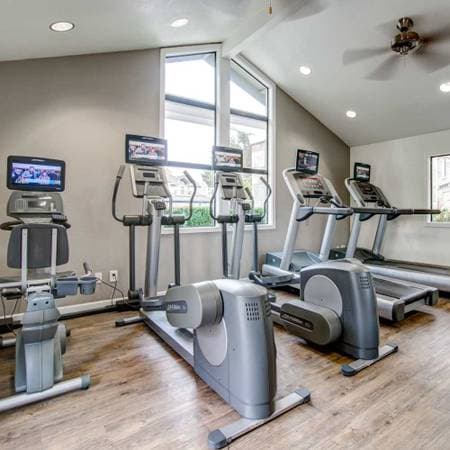 2BR/2BA Apartment on Paseo Padre Pkwy · Fremont photo 5