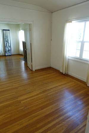 3BR/2BA Apartment · Berkeley photo 3