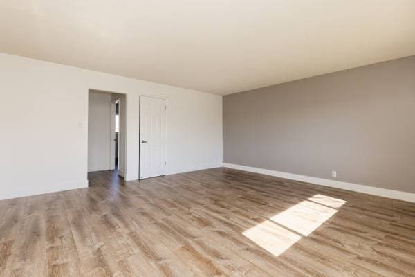 2BR/1BA Apartment · Hayward photo 2