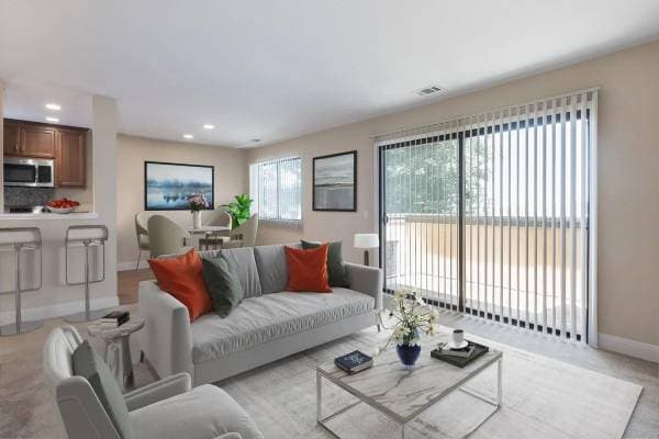 Apartments on Pine Street · Martinez photo 2