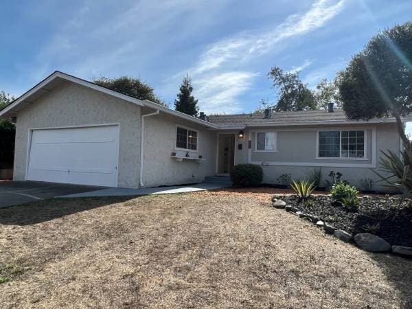 4BR/2BA Apartment on Bonnie Ave. · Cotati photo 1