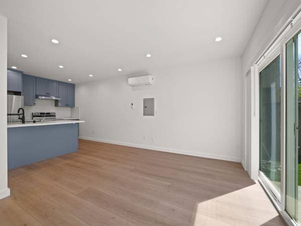 0BR/1BA Apartment · Burlingame photo 2