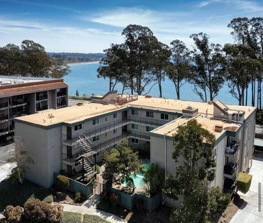 2BR/2BA Condo on Balboa Ave · Capitola photo 5