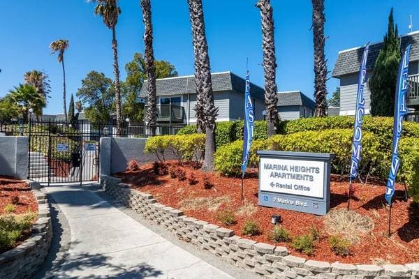 Marina Heights Apartments photo 2