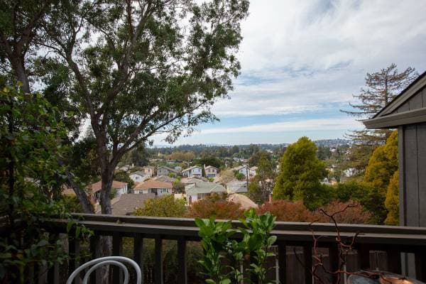 2BR/2BA Apartment on Kelly St. · Hayward photo 3