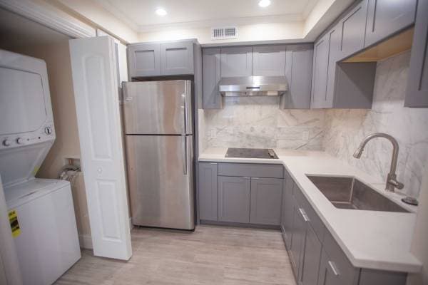 2BR/2BA Other on Camelot Ct · Daly City photo 3