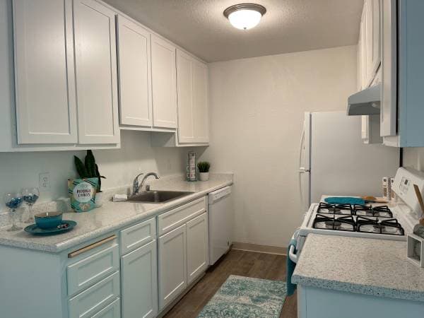 Adrienne Village photo 3