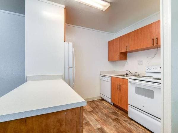 2BR/1BA Apartment on Delta Fair Blvd · Antioch photo 4