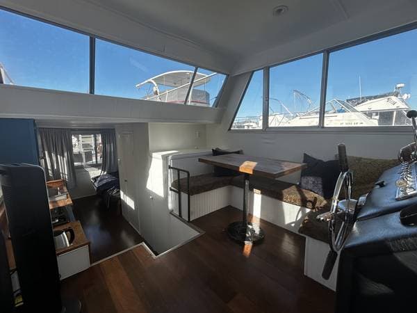 1BR/1BA Other on Locust Street · Sausalito photo 3