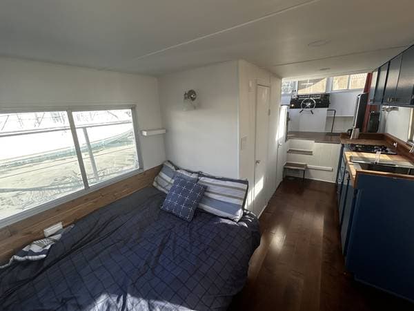 1BR/1BA Other on Locust Street · Sausalito photo 5