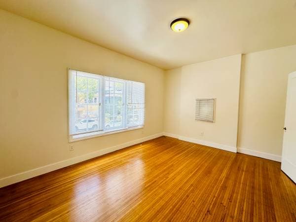 0BR/1BA Apartment · Berkeley photo 1