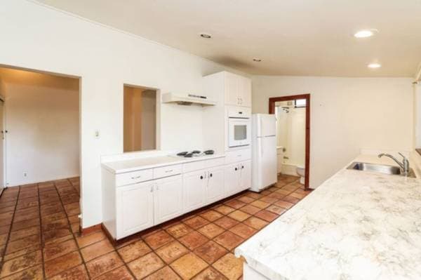 1BR/1BA Single Family House · El Verano photo 2