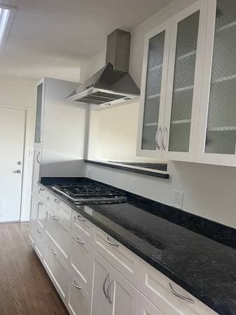 1BR/1BA Apartment on Crescent · Sausalito photo 1