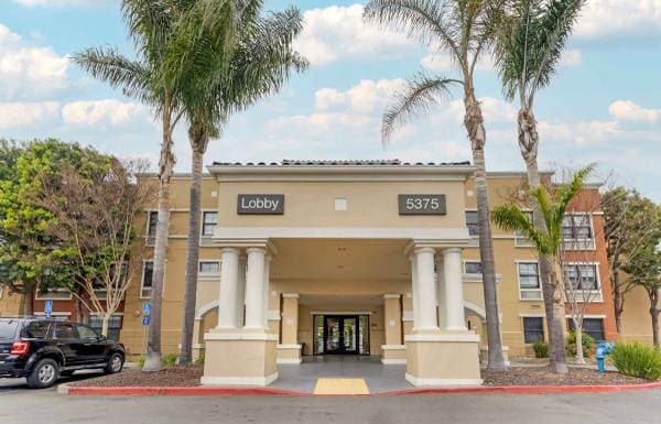 1BR/1BA Apartment on Farwell Place · Fremont photo 1