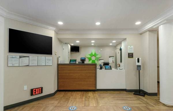 1BR/1BA Apartment on Farwell Place · Fremont photo 5