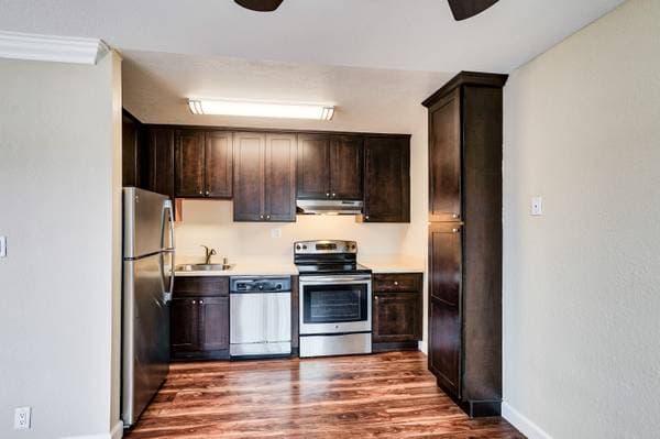 2BR/1BA Apartment on Paloma Ave · Pacifica photo 5