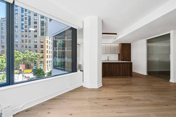 2BR/1BA Condo on Spear Street · San Francisco photo 4