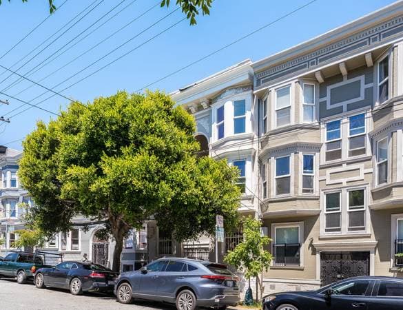 1BR/1BA Apartment on Broderick St · San Francisco photo 1