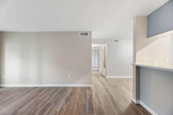 2BR/1BA Apartment on North Milpitas Boulevard · Milpitas photo 5