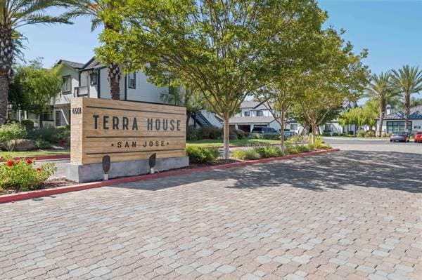 2BR/2BA Apartment on Snell Ave · San Jose photo 3