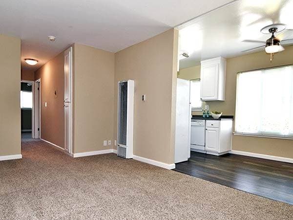 2BR/1BA Apartment on La Grande Dr · Cupertino photo 2