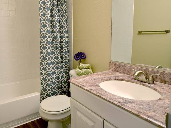 2BR/1BA Apartment on La Grande Dr · Cupertino photo 5