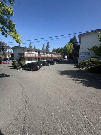 2BR/1BA Apartment on Manchester Rd · San Leandro photo 2