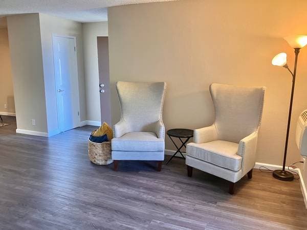 2BR/1BA Apartment on Rollingdell Drive · Cupertino photo 1