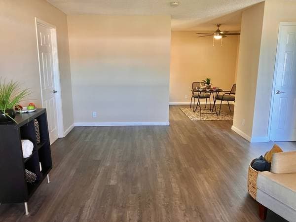 2BR/1BA Apartment on Rollingdell Drive · Cupertino photo 5