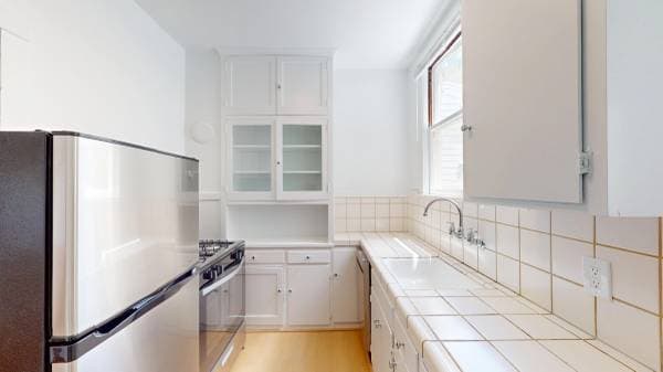 Apartments on Irving St - 7 · San Francisco photo 2