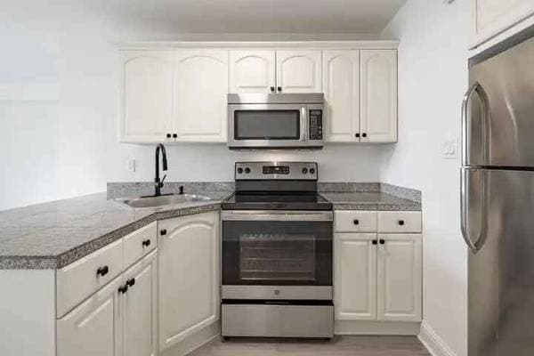 940 Guerrero Street (1082r) photo 5