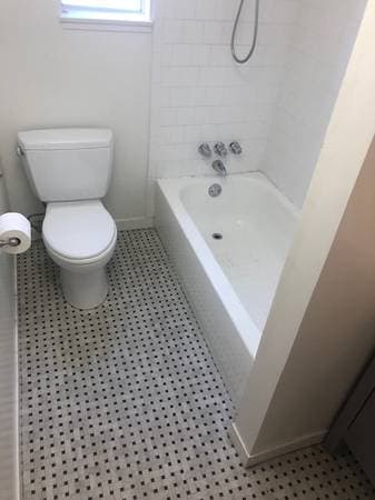 1BR/1BA Apartment · Oakland photo 3