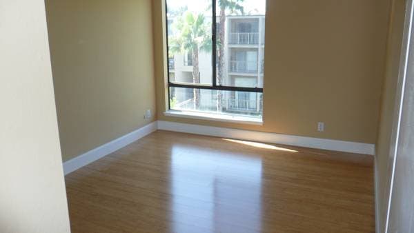 2BR/1BA Condo on North Civic Drive · Walnut Creek photo 2