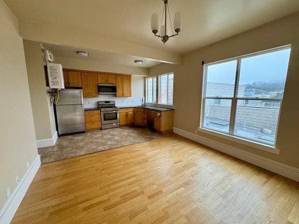3BR/2BA Apartment · San Francisco photo 5