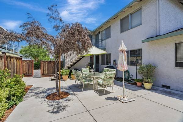 2BR/1BA Apartment · Santa Clara photo 2