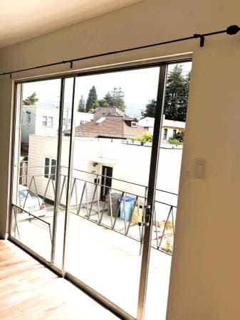 2BR/1BA Apartment on Berkeley Way · Berkeley photo 3