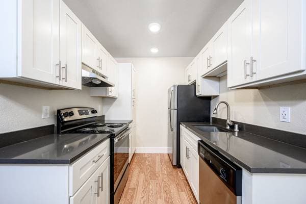 1BR/1BA Apartment on Parkmoor Avenue · San Jose photo 2