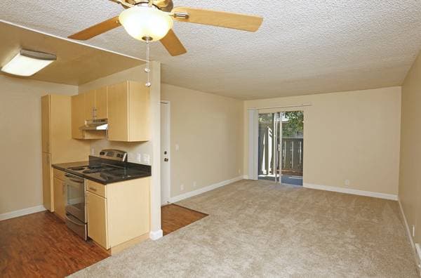 1BR/1BA Apartment on Parkmoor Avenue · San Jose photo 4